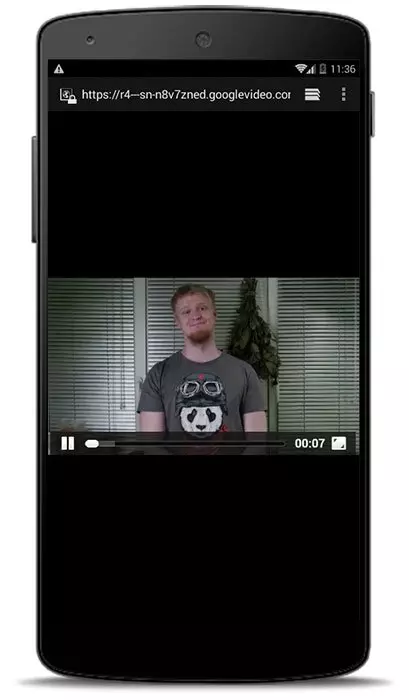 Скачайте видео и смотрите его на своем смартфоне